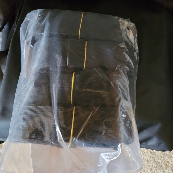 Rooftop Box - Picture 3 of 4